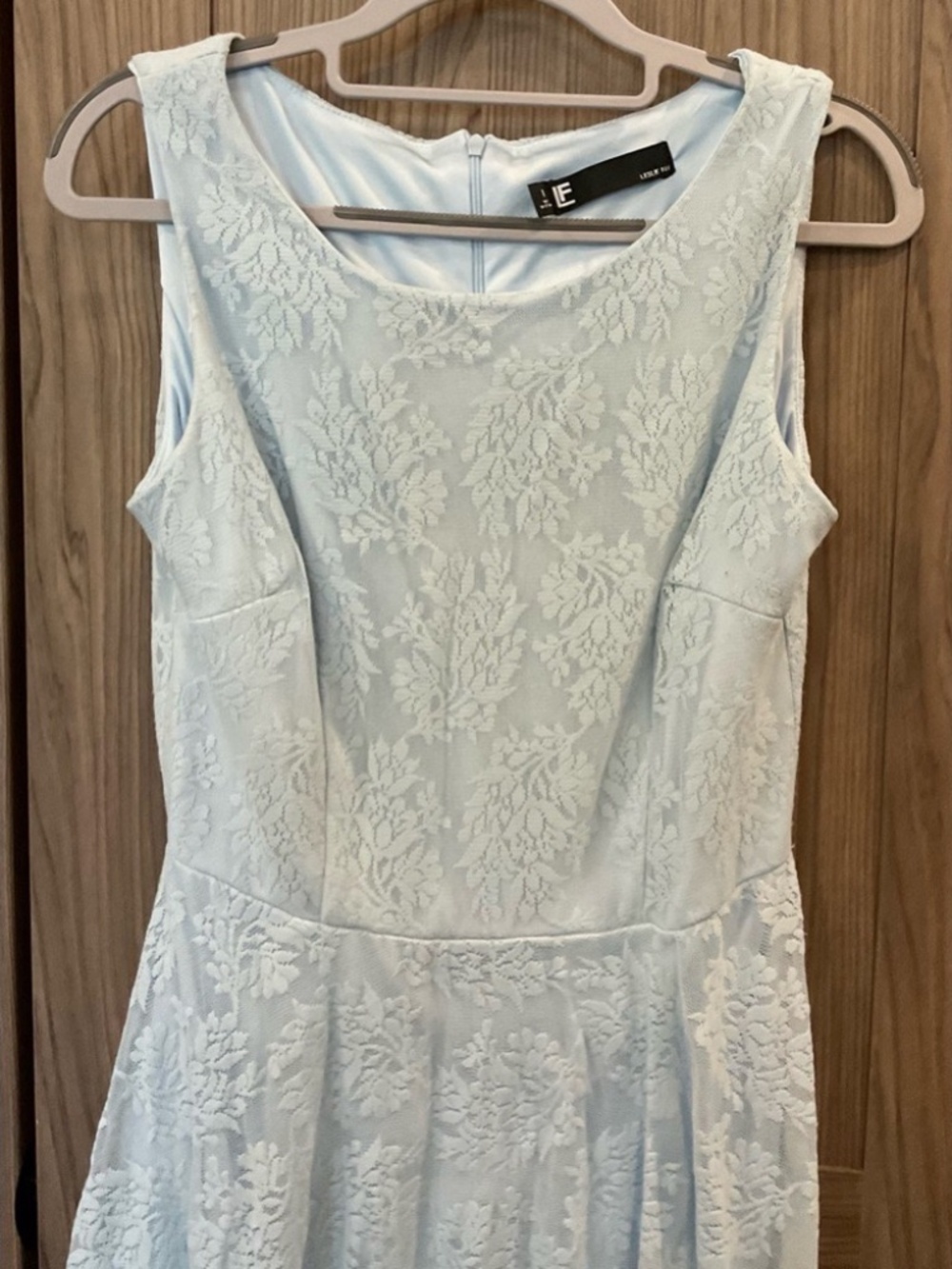 LESLEY FAY SIZE 8 LIGHT BLUE LACE DRESS LOT5915